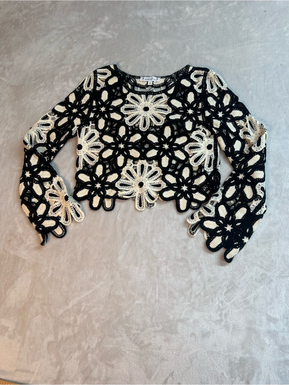 American Flirt Crochet Floral Crop Top Black Ivory Long Sleeve Boho S
